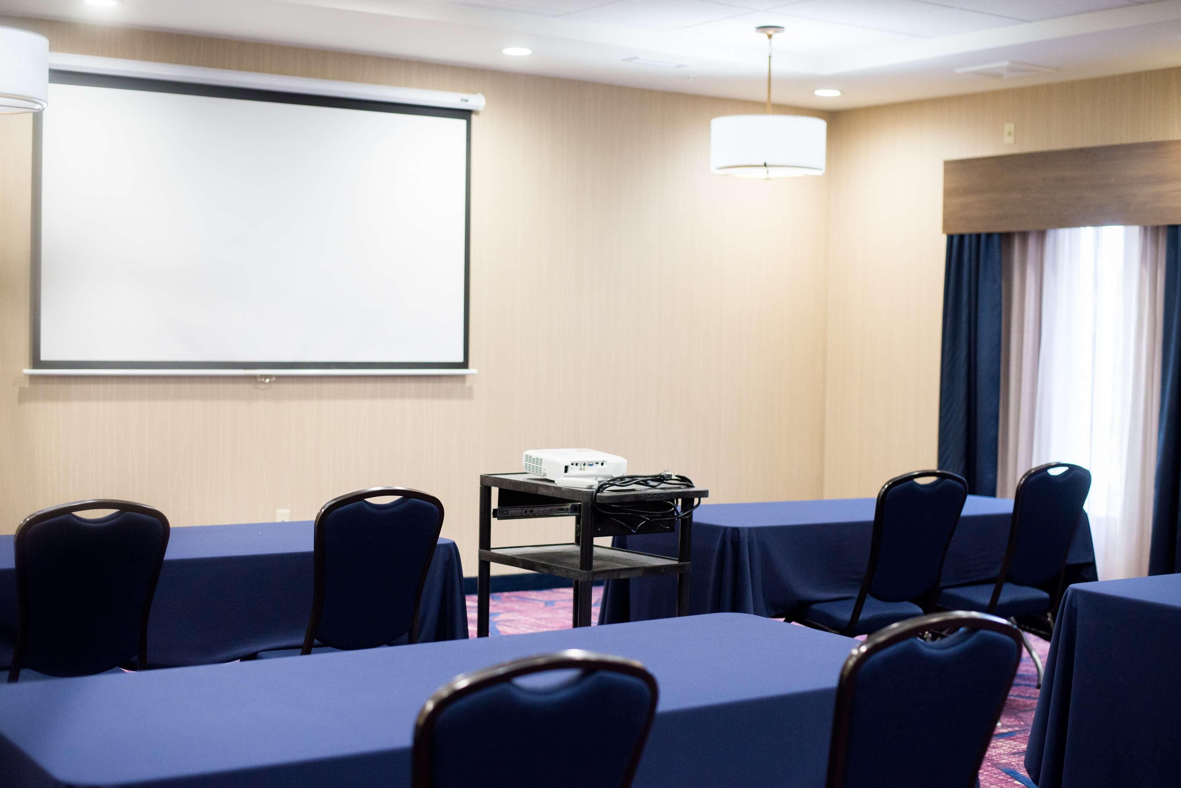 Hampton Inn & Suites Warrington Horsham Εξωτερικό φωτογραφία